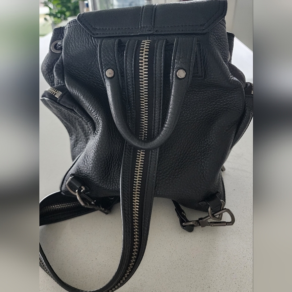 Aritzia Wilfred Free backpack - Picture 7 of 8